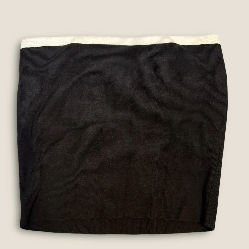Sisterhood | Strapless Black Top with White Trim | Size Medium | Pre-loved